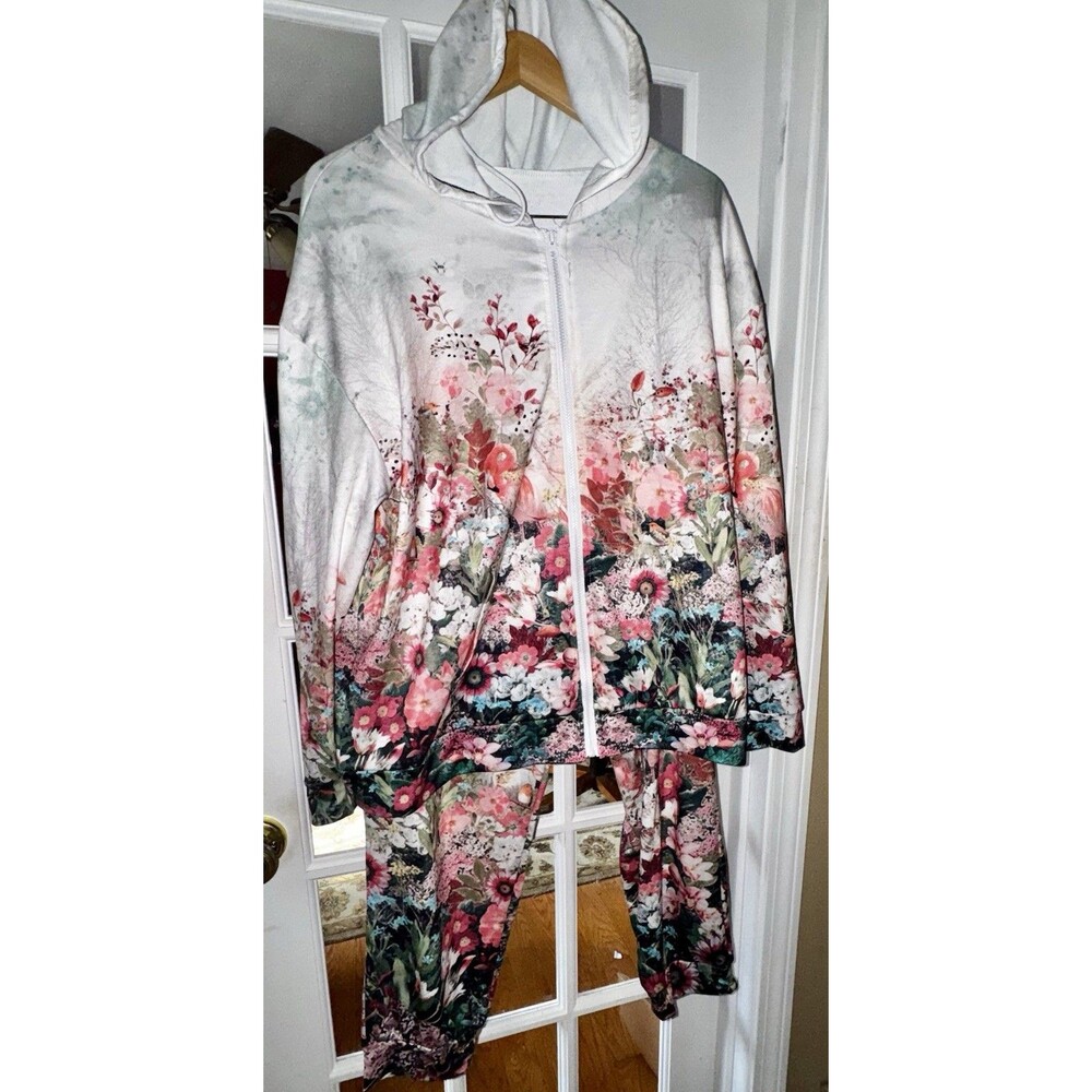 Womens 2 Pc Floral Hoodie Pants Set Size 2X Cottagecore